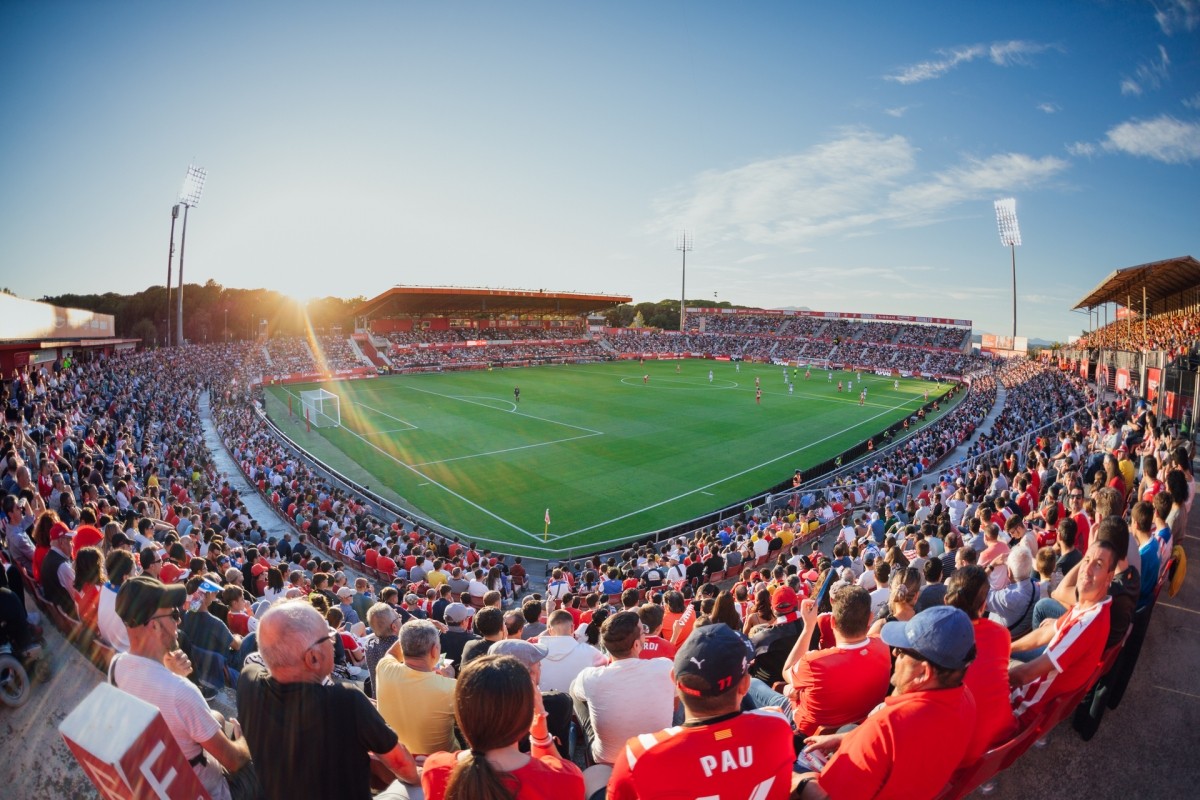 Los onces del Girona - Valencia ya están disponibles. ¿Juega Dovbyk? ¡Arnau suplente!