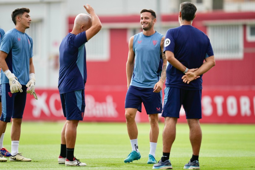 Nueva baja en el entrenamiento del Sevilla y novedades con Ocampos