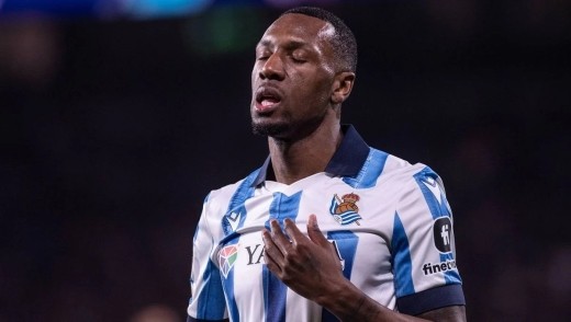 Sheraldo Becker podría ser sancionado por la Real Sociedad