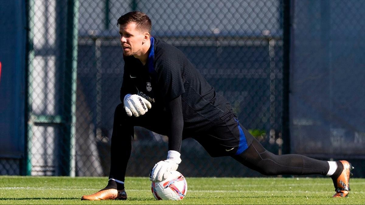 Szczesny apunta a titular ante el Sevilla