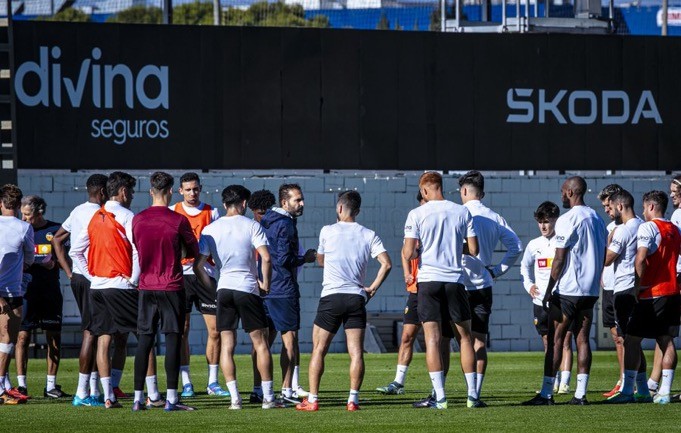 Rubén Baraja ensaya once para recibir a la UD Las Palmas