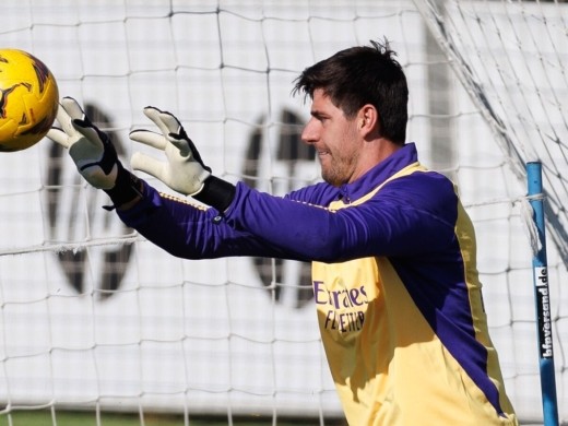 How is Courtois' recovery progressing?