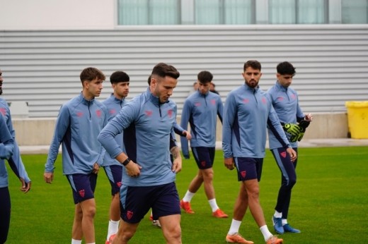 Very good news at Sevilla with Saúl Ñíguez and updates with Gudelj