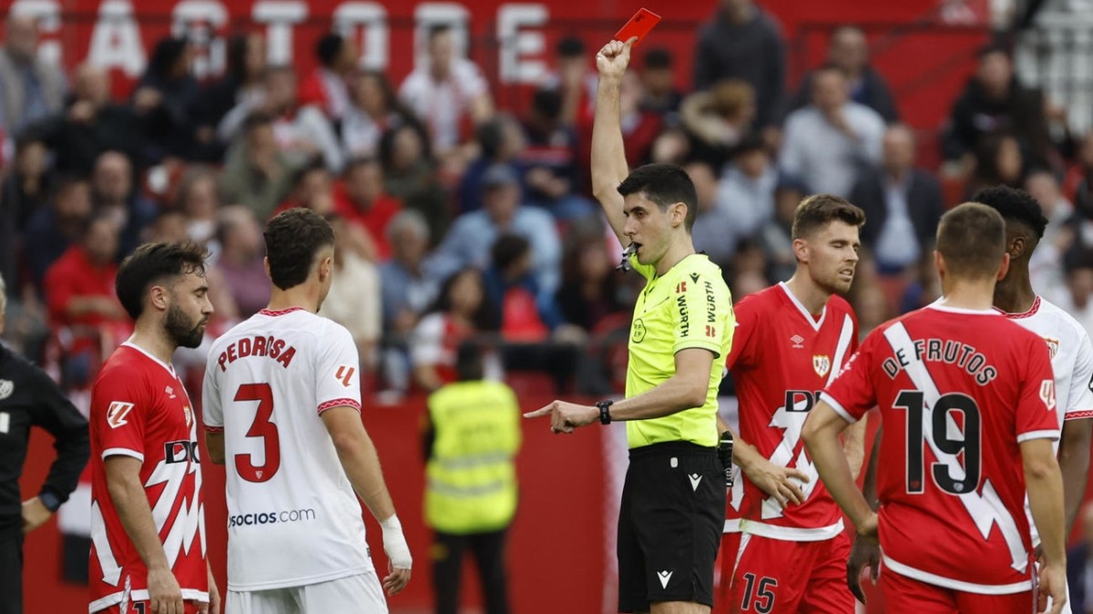 Unai López podría perderse más de un partido por sanción