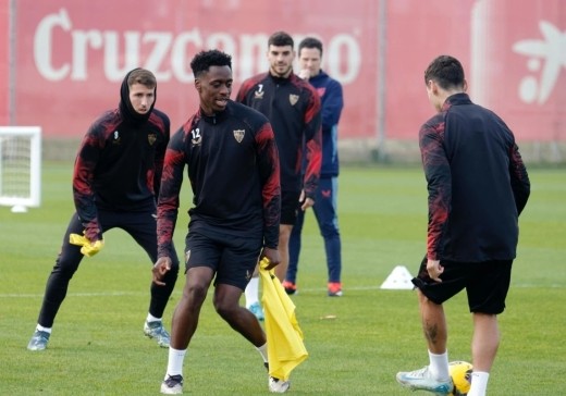 Baja importante en el entrenamiento del Sevilla