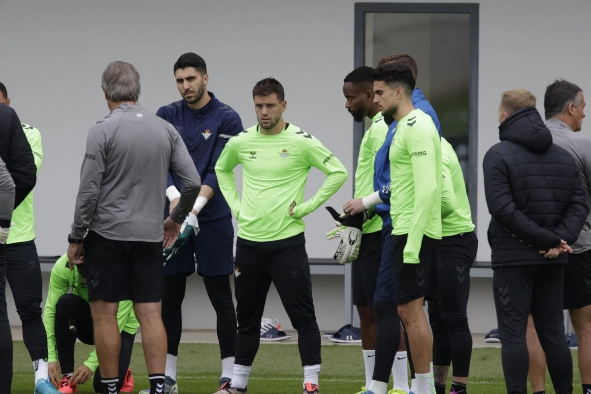 Lo Celso, Bartra y Fornals no entrenan con el grupo y última hora de Rui Silva, Bellerín y Marc Roca