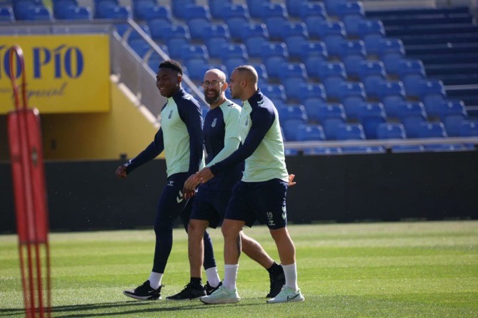 Sandro no entrena con el grupo y apunta a baja