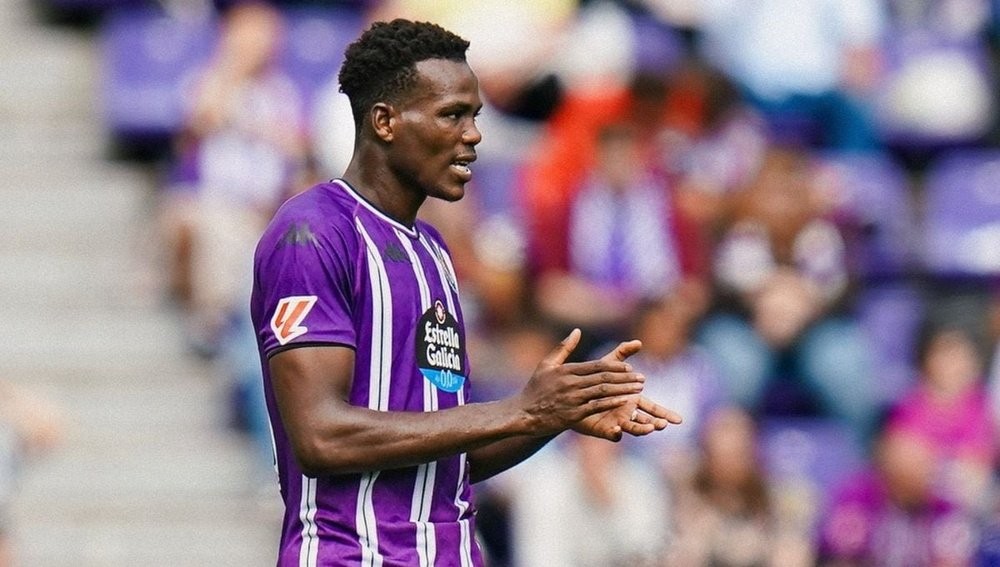 Juma Bah abonará su cláusula de rescisión y pone fin a su etapa en Real Valladolid, donde cobraba 2.500 euros al mes