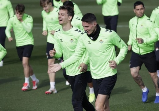 Tres nuevas bajas en el entrenamiento del Real Betis