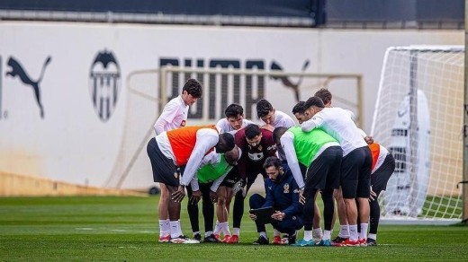 Corberán ensaya once para visitar al Girona